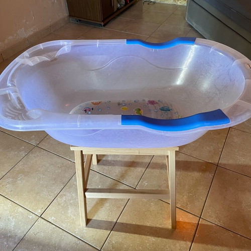 Bebe stars baby bathtub used with iron stand and net