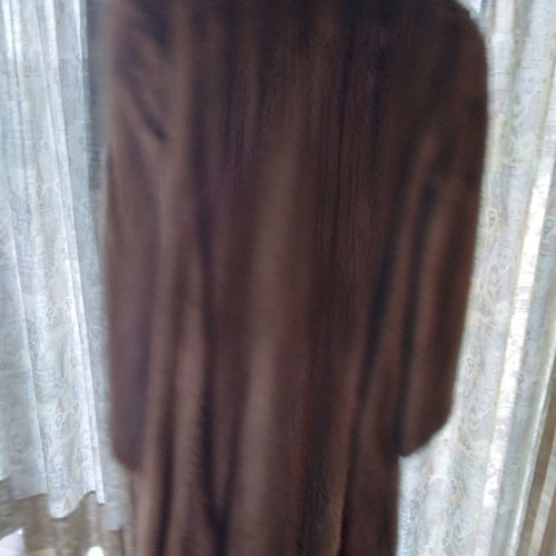 Mink fur coat like new, long, brown, size L