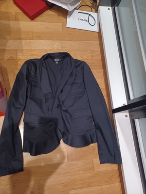 DKNY jacket new, size M to S