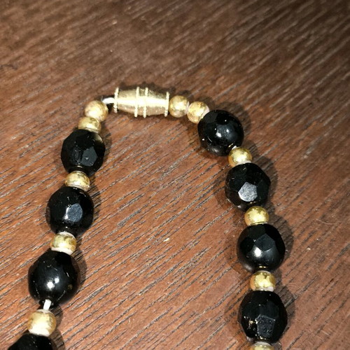 Vintage Monet necklace like new with black and gold beads