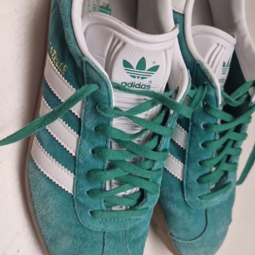 Adidas Gazelle green shoe like new, size 42