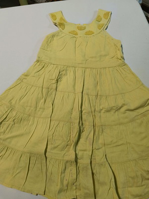 Children's dress for 5 years used, yellow, size 110 cm
