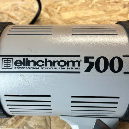 Elinchrom 500 Classic studio flash unit used with soft box
