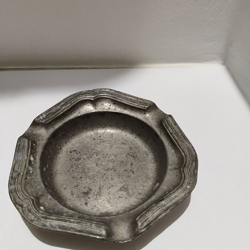 Tin ashtray used, collectible vintage, 12cm