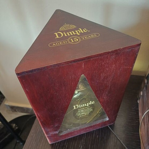 Dimple 15 Years Old Blended Scotch Whisky with Original Wooden Box new