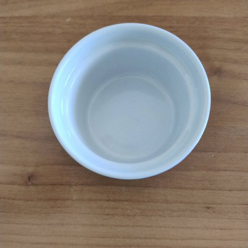Small heat-resistant cookware like new, diameter 9 height 5