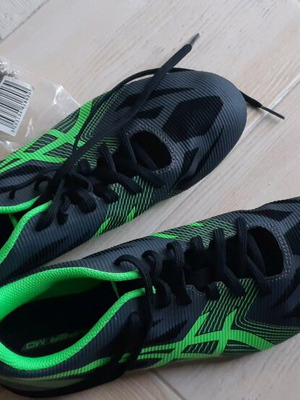 Asics athletic shoes like new, size 44, multicolor