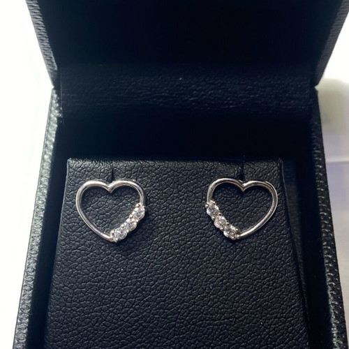 White gold 14k heart earrings new with zircon stones