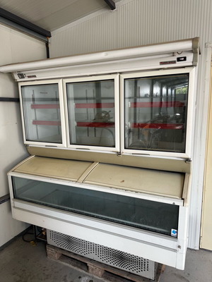 Καταψύκτης όρθιος βιτρίνα μεταχειρισμένος για super market