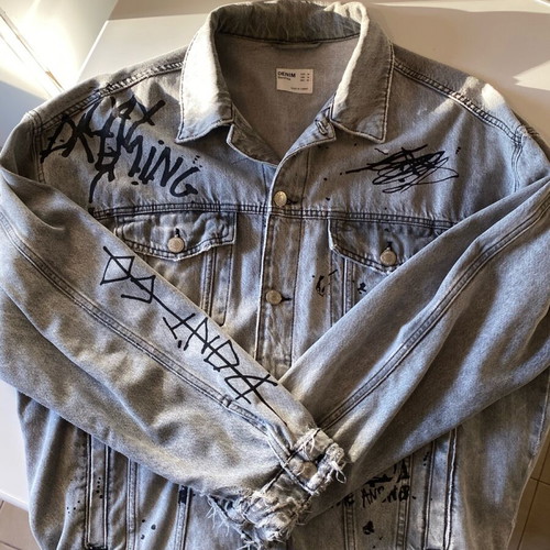 Bershka Denim Jacket size M new, grey washed with graffiti details