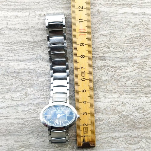 Lorus women's watch used, stainless steel oval case