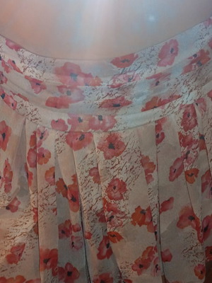 Mango summer skirt like new, size large, beige and pink, with pockets and side zipper