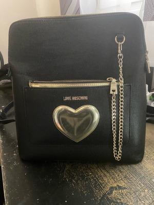 Τσάντα backpack Moschino σαν καινούργιο με αποσπώμενο βραδινό τσαντάκι μαύρη