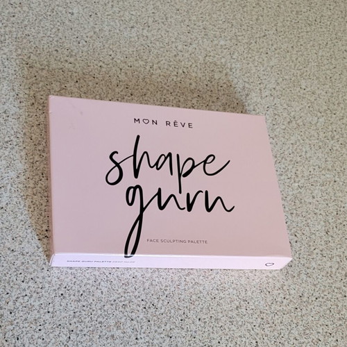 Mon Reve Shape Guru Palette new with blush, highlighter, contouring, powder