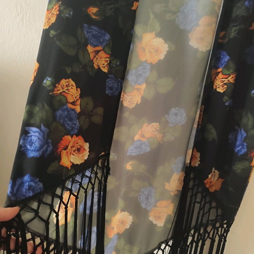 Kimono black floral Minkpink like new, size M/L