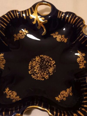 Glass decorative leaf dark blue with gold new