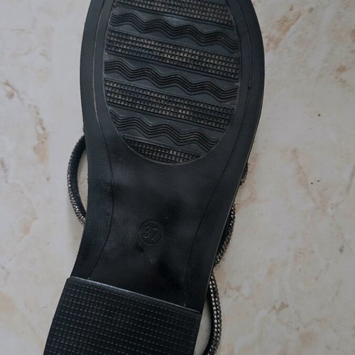 Ligglo low sandals with rhinestones like new, size 37, black
