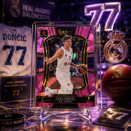 Luka Doncic Cracked Ice /25 collectible card new