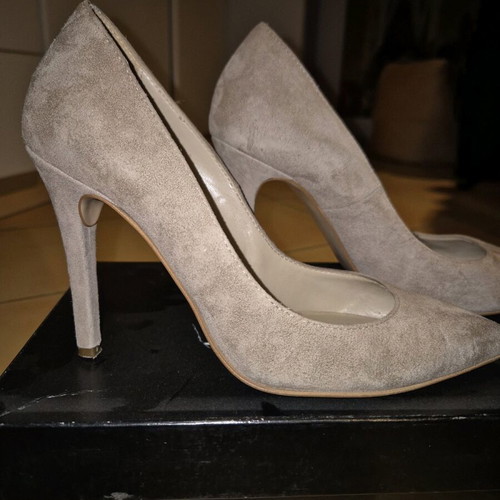 Toi & Moi nude pump size 37 like new