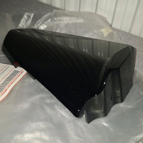Suzuki Address 125 speedometer cover and tail connector new
