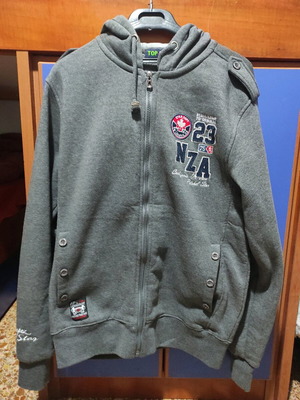 Hooded jacket like new, slim fit, size XXL