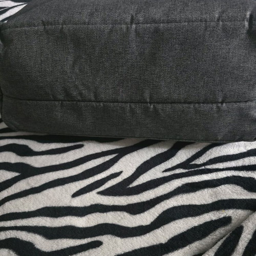 Stroller transport bag like new, dimensions 30H×40W