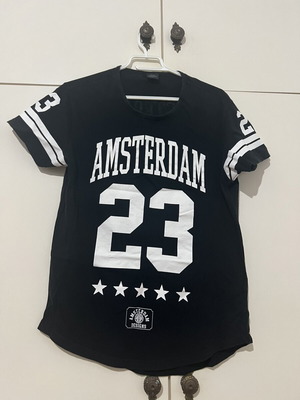 Μπλούζα Amsterdam 23 μεταχειρισμένη, μέγεθος Μ, μαύρο και άσπρο