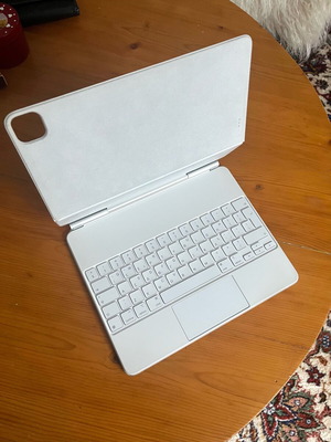 Apple Magic Keyboard για iPad Pro 12.9 ιντσών σαν καινούργιο, λευκό