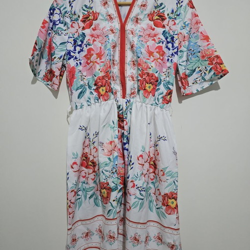 Floral dress Shein new, white multicolor, size S