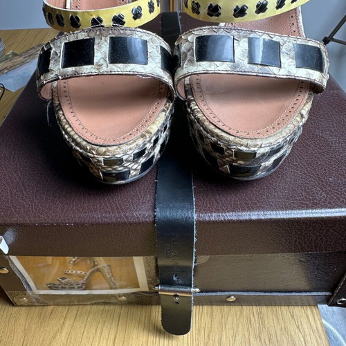 Alaïa sandals used, colorful, size 39
