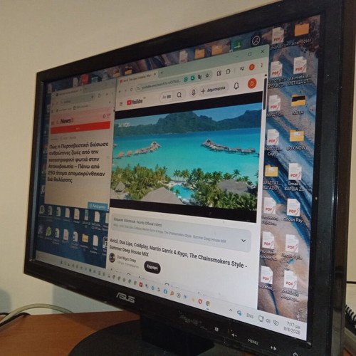 Asus 19" LCD monitor VW193D-B like new with 2 VGA cables