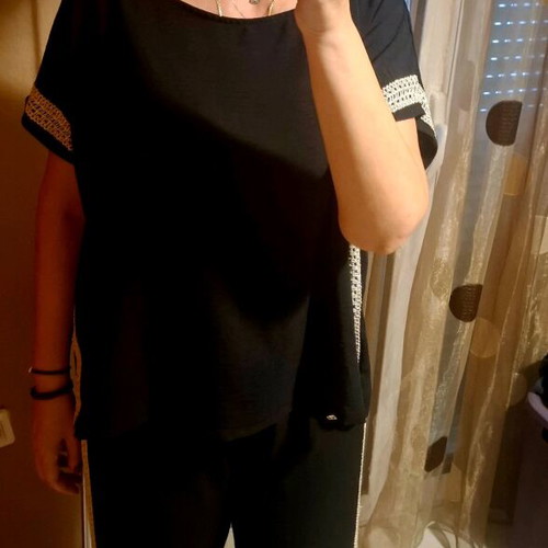Set with Pants and Top like new, black with embroidery