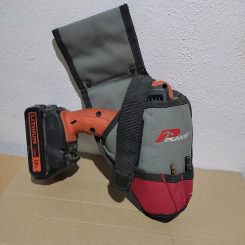 Plano belt holster for screwdriver like new with bit holders