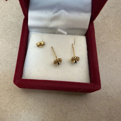 Gold earrings 14 carat, stamped 585