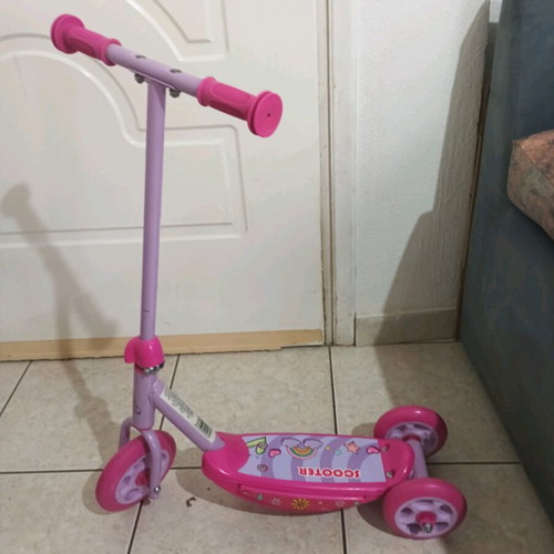 Children's scooter like new