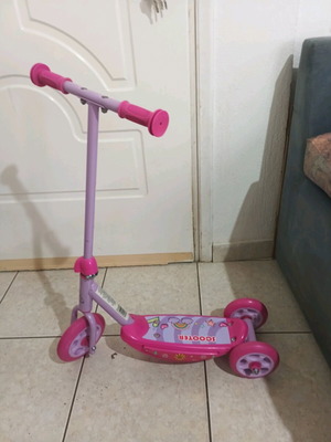 Children's scooter like new