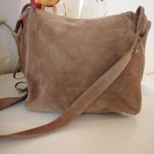 Atmosphere suede crossbody bag beige like new, made in Italy