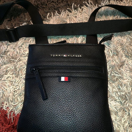 Tommy Hilfiger black crossbody bag like new