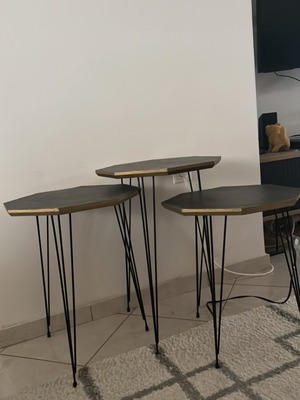 Side tables used, set of three different sizes