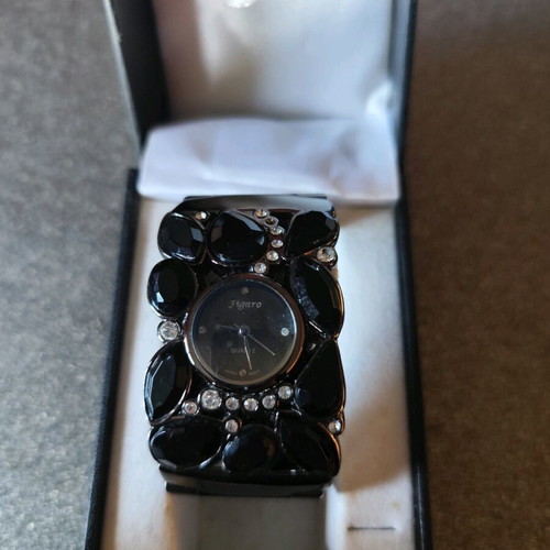 Figaro black watch like new, women's
