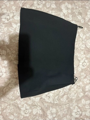 Zara skort black, like new, size XS