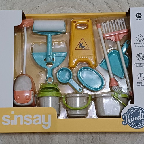Cleaning set for kids new, 12 pieces