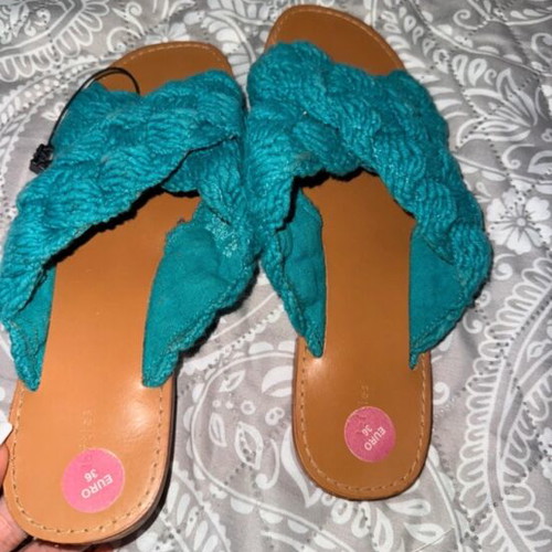 Flip flops new, size 36, blue