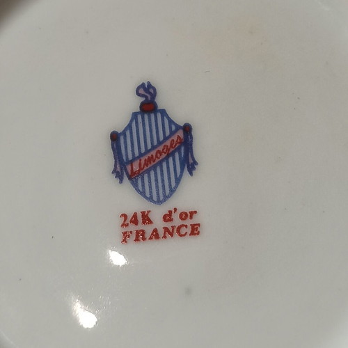 Limoges ashtray like new, 24 k d'or, French origin, vintage