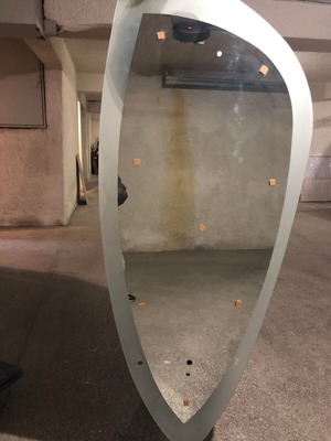 Wall mirror