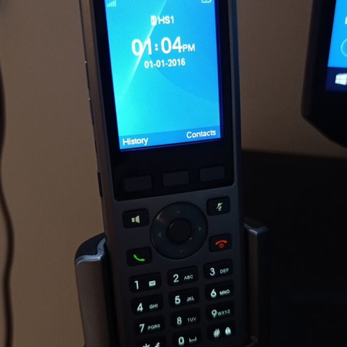 Grandstream DP730 DECT handset like new with charging base and power adapter