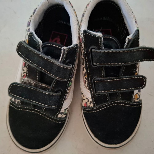 Vans shoes used, size 25.5, black and white