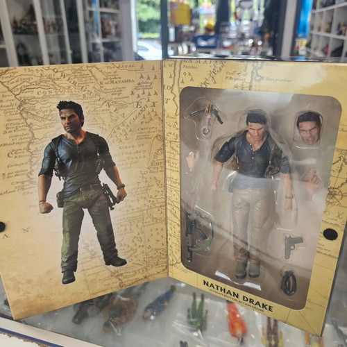 Nathan Drake Figure Uncharted 4 complete, like new