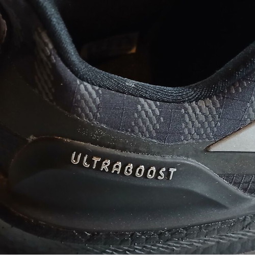 Adidas Ultraboost 5 Climawarm new, size 44, black sports shoes