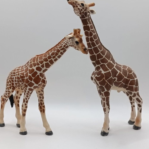 Schleich Wild Life giraffe figures used